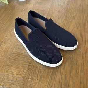 *NEW* Rothy’s Ravello slip-on loafers, navy blue, sz 9.5
